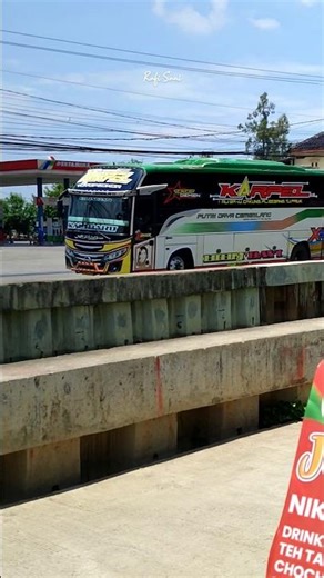 PUTRI JAYA KARPEL 02, BUS JAM SIANG DARI KARANGAMPEL MENUJU JAKARTA / Putri Jaya KARPEL 02 #bus #fyp