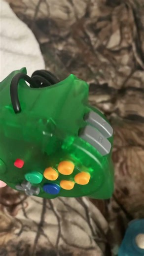 Two Beautiful Jungle Green And ICE Blue Miadore 2 Mini Wired Retro Controller