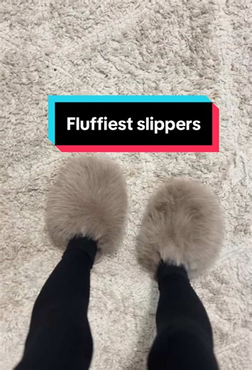 The biggest and fluffiest slippers without shedding! Over 20 different colors to choose from! #slippers #houseshoes #fluffyslippers #tiktokshopcreatorpicks