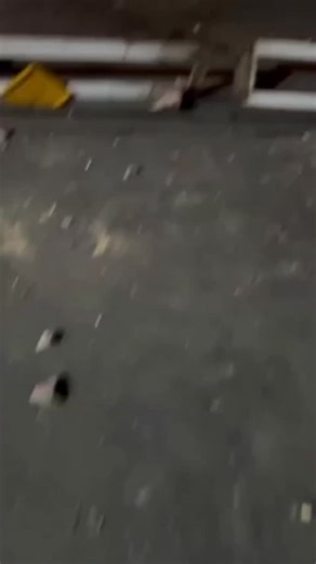 ‎شبکه جهانی کلمه‎ on Instagram‎: "🔴 سنگربندی در خیابانهای لرستان گزارشات از فرار نیروهای حکومتی ➖ 🌐 Web | Telegram | Instagram | Youtube | Twitter | Facebook ➖ #شبکه_کلمه #خبر #خبر_روز #رخداد_روز"‎