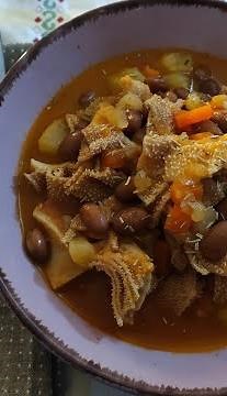 Trippa in umido con patate e fagioli