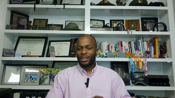 Coaching vs. Managing The Leadership Upgrade Your Team Needs | 3 Minute Brief