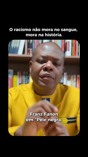 Frantz Fanon mostrou que o racismo vive não só nas estruturas, mas também no inconsciente. O branco é assombrado pelo fantasma do negro, e o negro é moldado pela violência do colonialismo. Como disse Stuart Hall, raça não é biologia — é construção social, política e cultural. Ela organiza o mundo, define hierarquias e molda identidades. #frantzfanon #stuarhall #racismoestrutural #colonialismo #história #reflexão #sociedade #silvioalmeida | Silvio Almeida