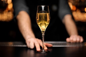 What the Champagne Cocktail Reveals About the First Cocktails Ever Made