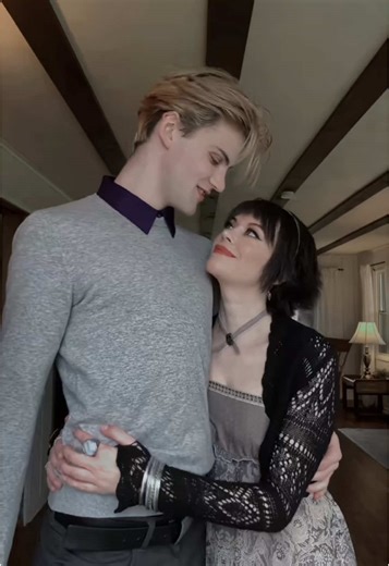 Alice and Jasper Cosplay in Twilight Style