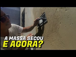 PAREDE LISA COM MASSA DE REBOCO SECA