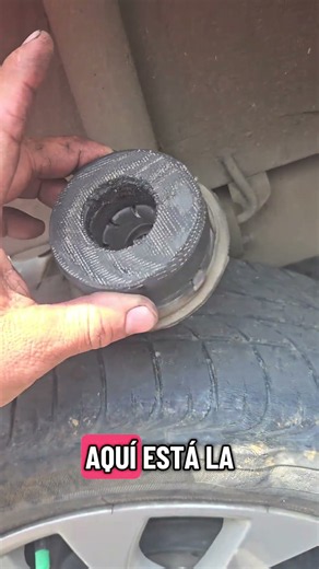 Arepas traseras para levantar un auto atrás nissan versa