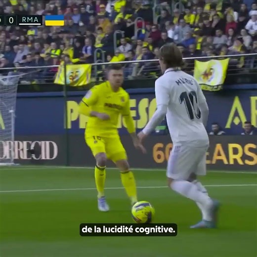 FOOTBALL: Luka Modrić prouve une chose : le foot se joue d’abord avec les yeux.