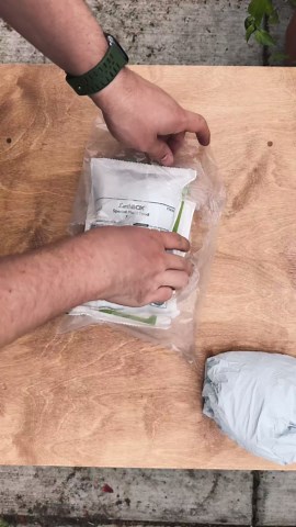 EarthBOX 81108 Replant Kit, Root & Veg, White