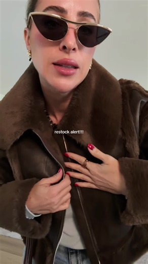 Ummm it’s a need!! #wintercoat #falljacket #fauxfurcoat #falloutfits #outfitinspo