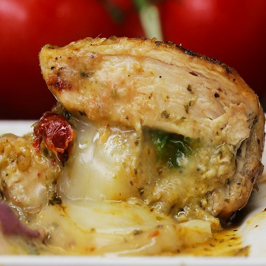 This pesto-stuffed chicken is to die for 😍! FULL RECIPE: http://bzfd.it/2ofi6Sv | Tasty