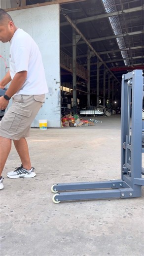 ZG help lift on Instagram: "Small forklift"