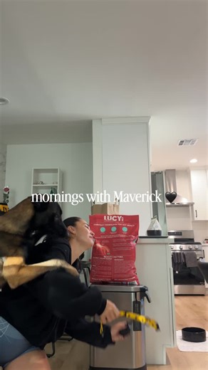 Alexis Elliott on Instagram: "a morning with my kid 🖤🖤"