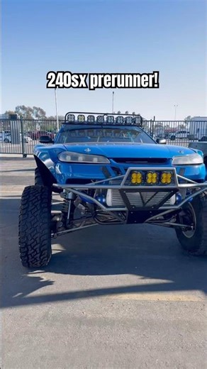 We love seeing our parts on custom builds! This prerunner is running a #Camburg rearend and hubs.