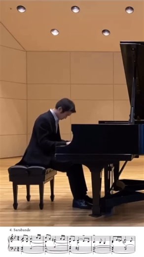 Michael Cheng on Instagram: "Bach brings us to the deepest reaches of human emotion. J. S. Bach: English Suite No. 3 in G minor, BWV 808, IV. Sarabande #fyp #pianist #piano #classicalmusic #pianistsofinstagram #bach"