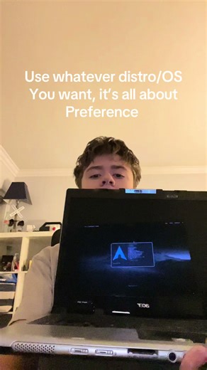 Trust me, I’ve been judged for using every distro I have used and posted, just use what you like there will always be haters #arch #linux #fyp #viral #larp