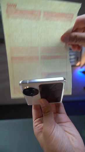 951K views · 10K reactions | Unboxing #OPPO's new Find N3 Flip with Alert Slider and Hasselblad cameras #Apticore #OPPOFindN3Flip @DaruiPlayingDigital | Apticore | Facebook