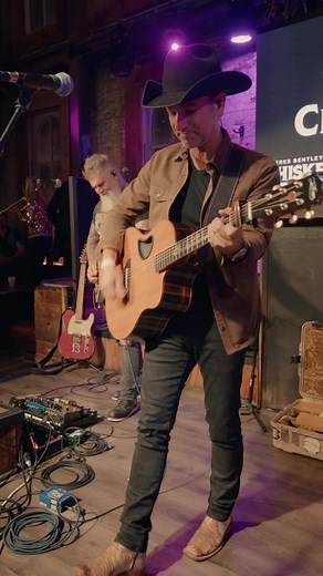 Craig Campbell Performing 90's Country Hits at Whiskey Jam