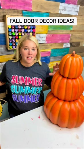 3.7K views · 96 reactions | Free Video tutorials on my YouTube channel! Traceable templates available for each one! Comment YouTube if you need the link to the channel! #falldecorating #doorhangers #falldoordecor | Southern Adoornments | Facebook