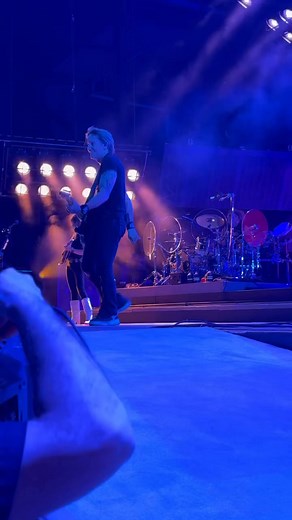 29K views · 1K reactions | Classic Keith Urban songs are always great in concert. #keithurban #highandaliveworldtour #orangebeach ❤️❤️❤️@highlightDiscover Keith Urban: Guitar Genius The Wharf AmphitheaterReal KeithUrbanfan page | Judy Smith | Facebook