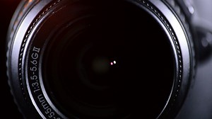 SLR Camera Focus Focusing and Shooting