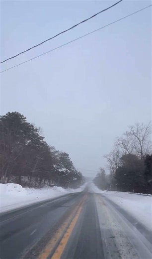The strip in Montauk, NY during the winter