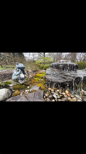 Love this boulder overflowing with joy. #Fountain #boulder #frontgarden | Water Features By Gerard