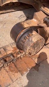 Bolt extraction on a Komatsu excavator. Constant battle on this one but we managed to get them all out. I used the tig process to weld buildup the end of the bolt above the surface. Then I used the suitcase welder with MiG to weld the washer to the bolt, and then the nut to the washer. This is my preferred method but as you see in this video it doesn’t always work first try. #tradesman #heavyequipment #mobilewelding #fabrication #craftsman #servicetruck #trades #metalfabricator #weldeverythingbe