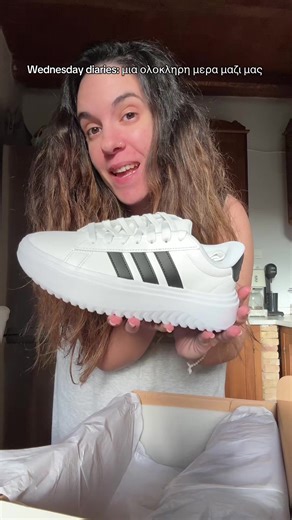 Πισω στα diaries μας ❤️ Ξεκινησα με ισια μαλλια και και κατεληξα με σγουρα 🫣 Το vlog βγηκε λιγο μεγαλο σημερα αλλα δεν ηξερα τι να κοψω 😅 ελατε να μαζευτουμε παλι οπως πριν 😍 περιμενω τα σχολια σας ❤️❤️❤️❤️❤️❤️ I am baaaaaack (μετα την περιπετεια που ειχαμε 🧿💪🏻 #μαμα #μαμαδες #οικογενεια #momvlog #vlog