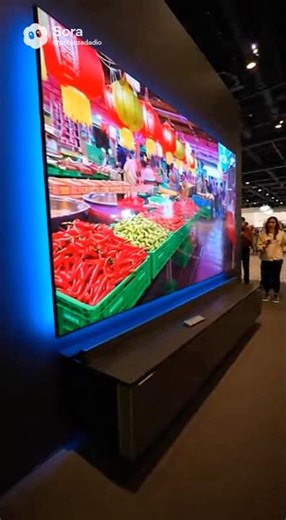 Hisense 116” TV Is INSANE 😮 116UXS RGB Mini-LED + TriChroma Projector (CES 2026)