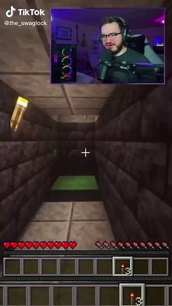 Best Redstone Secret Base Entrance and Exit Ideas for Minecraft