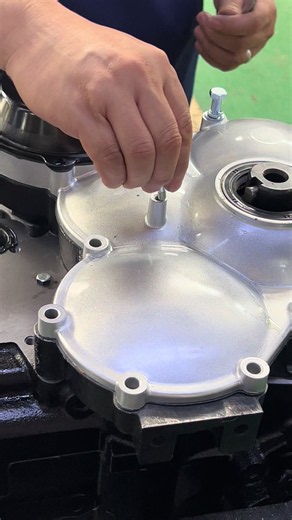 Diesel Engine Assembly Process — Step-by-Step Factory Work