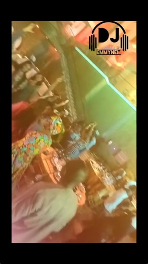 DJ £MMY₦€M® on Instagram: "The moment I dropped Nicki Minaj – Starships 🚀 and smoothly transitioned into Rihanna – We Found Love 💥… the dance floor LOST control 😭🔥 Vibes don’t ask permission, they just take over!” DJ Sets like this are not for the weak. This new year trust me with your gigs and let me help you turn up the vibe perfectly. #DJEmmynem #DJLife #DJTransition #PartyVibes #DanceFloorMadness #CrowdControl #EventTurnUp #VibesOnVibes #Giveaway #Starships #WeFoundLove #NickiMinaj #Riha