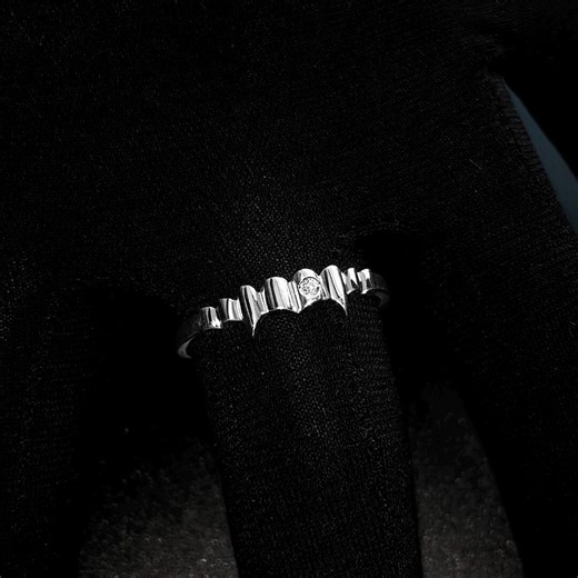 Silver Vampire Fang Ring – Gothic CZ Crystal Accent, Dracula Gothic Engagement Jewelry - Etsy UK