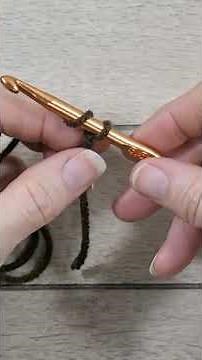 How to make a chain stitch for complete beginners. #crochet