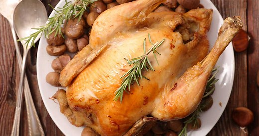 Dinde aux marrons de Julie Andrieu : la recette et ses conseils pour bluffer vos invités le soir de Noël