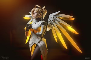 Overwatch Mercy Cosplay Takes Flight