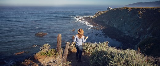 Jade Cove - Hidden Treasure in Big Sur, CA — Flying Dawn Marie  | Travel blog, guides & itineraries for adventurous travellers