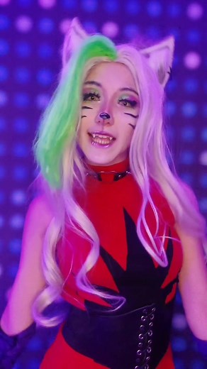 Tips for Cosplaying Roxy from Security Breach