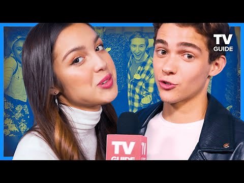 HSMTMTS Cast Plays Finish the Lyric | Olivia Rodrigo, Joshua Bassett