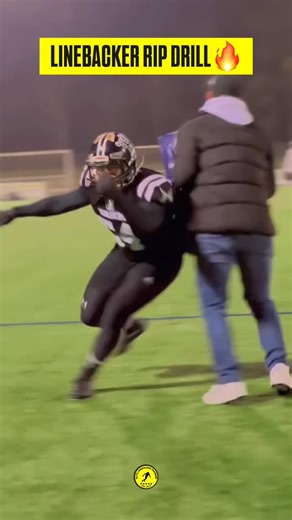 Elite Linebacker Training® on Instagram: "Rip Drill 😤🔥 (via pac_coaching) . . . #linebacker #linebackerdrills #linebackertraining"