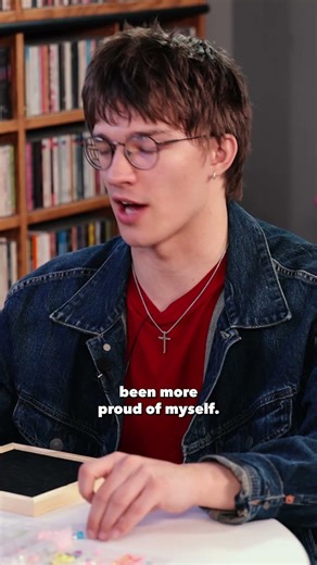 Is Alex Sampson a true "Directioner"?!🪩👀💫