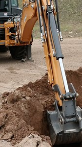 CASE Construction Equipment on Instagram: "When it comes to digging square and rectangular holes, nothing makes an operator more efficient than the new CASE side shift backhoe loaders. #caseconstruction #noonewilloutworkus #backhoe #operator #casece"