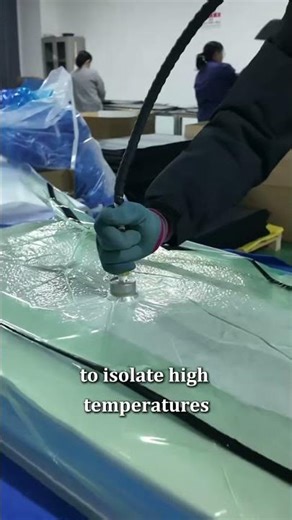 When the air leaves ——a quiet step in the carbon fiber molding process.