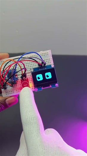 DIY Desk Buddy: Mini Smart Display (Part 1) #DIYElectronics #ESP32 #OLEDDisplay