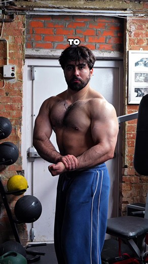 Natty Old School Push Day 💪Strict Military Press - 2x3 | 2x7 | 1x10 💪Incline Bench - 1x3 | 2x10 | 1x8 (Paused) Dropset 💪Cuffed Cable Laterals - 3x12 💪Neutral Grip Press - 1x3 | 2x9 💪Seated Ez Bar Cable Pushdown - 2x14 Dropset 💪Reverse GHRs Sit Ups - 3x12 Join the Natty Republic - Link in Bio. Go to my Instagram (nic_hijazi) and DM me ‘Cartel’ for 1-1 coaching. Natty Republic Merch Coming Soon. Vanquish Discount Code: CARTEL #push #chestday #nutrition #gym