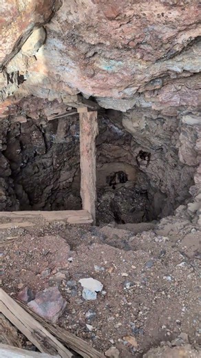 Check out this Old Copper/Gold/Silver/Manganese Mine! #abandondedmine