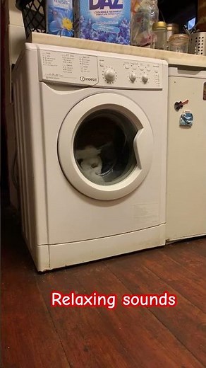 Relaxing sounds of a washing machine - indesit