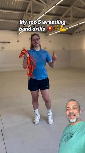 1.8K views · 115 reactions | Os treinos realizados com elásticos são...