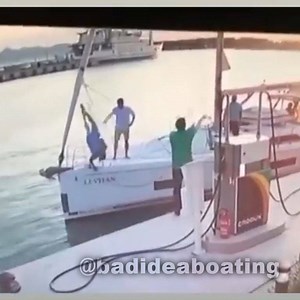 80K views · 105 reactions | Man throws himself off a perfectly good boat See more fails in our group Boat Fails of the Week https://www.facebook.com/groups/1169321446768679 See the best boating memes and even more fails on our Instagram @badideaboating https://www.instagram.com/badideaboating/ | Boaters List TV | Facebook